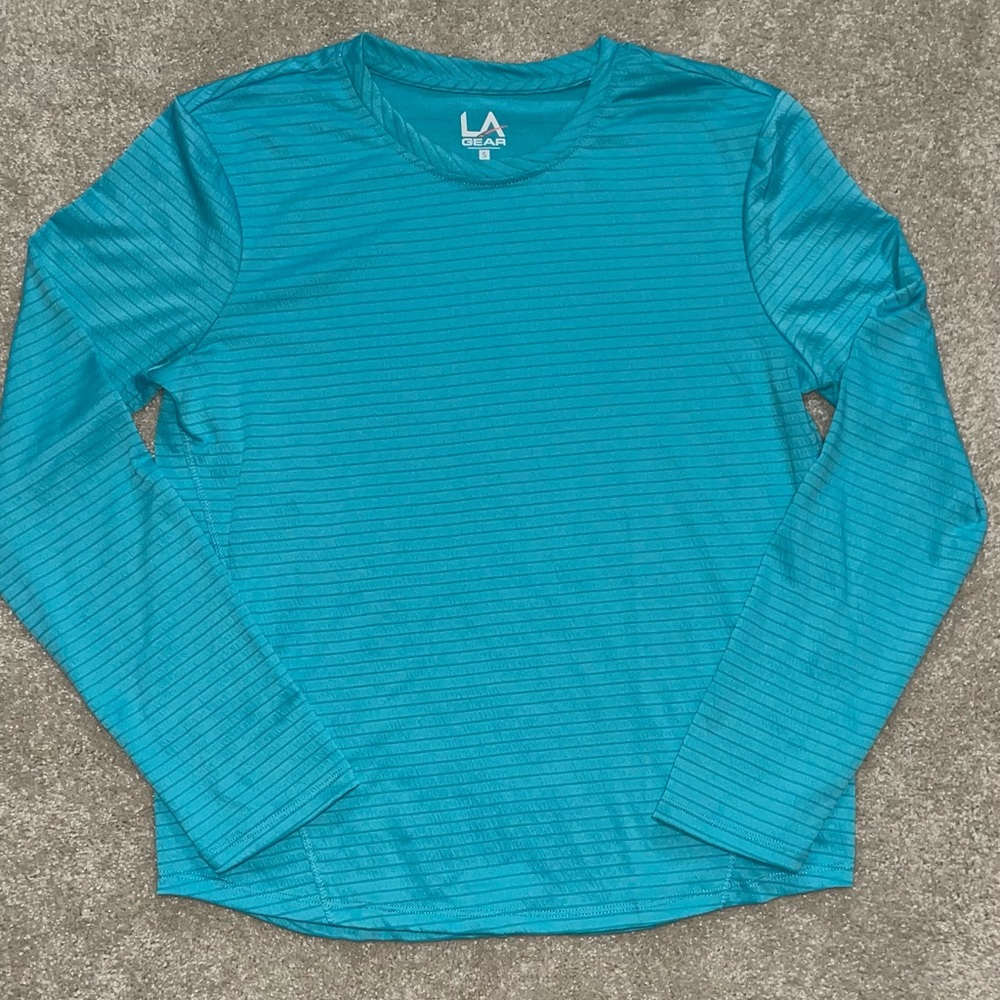 Woman’s Athletic Teal Long Sleeve Shirt